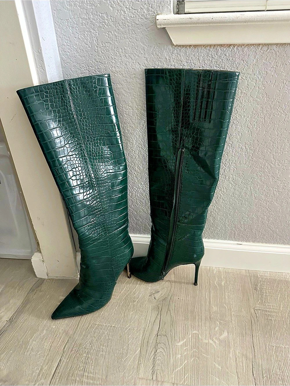 Jeffrey Campbell Crocodile-Embossed Over-the-Knee Boots Green US 6